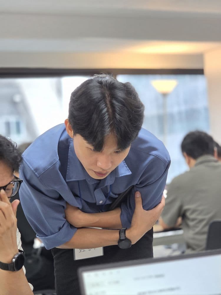 막힌 화면을 같이 들여다봅니다